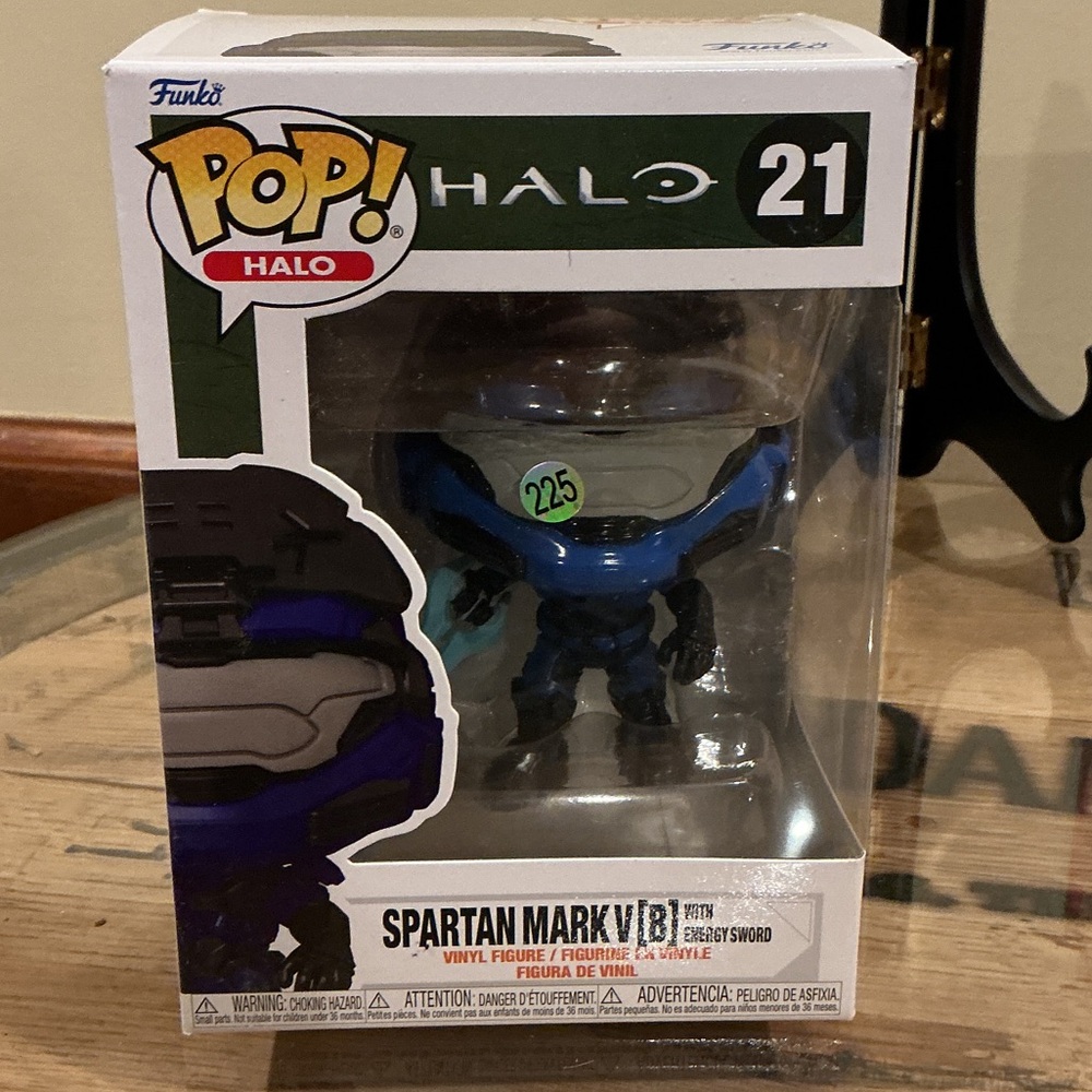 Funko Pop Halo Spartan Mark V[B] Blue and Black Figure